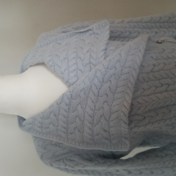 100% virgin wool wrap sweater NWOT - Picture 4 of 6